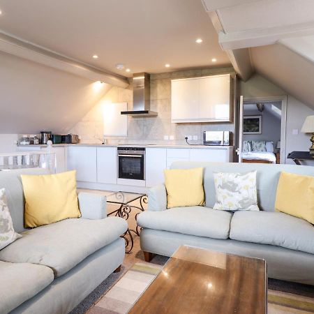 Rock House Apartment Newtown  Luaran gambar